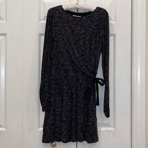 L dark heather gray dress with elastic waist, side tie and ruched sleeves